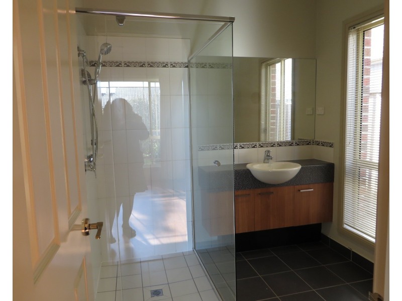 4 Nesting Court, Epping VIC 3076