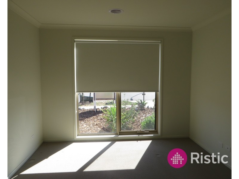 9 Vanin Street, Wollert VIC 3750