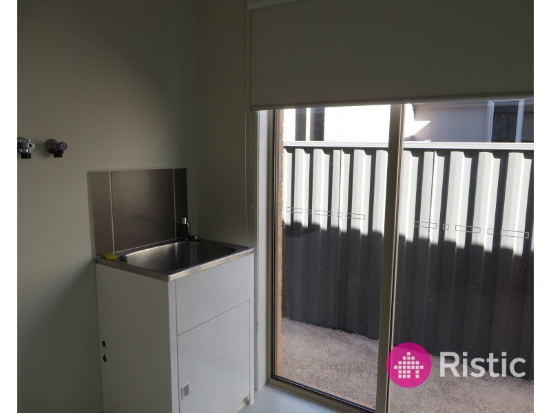 9 Vanin Street, Wollert VIC 3750