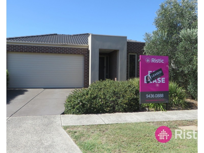 8 Marlin Crescent, Point Cook VIC 3030
