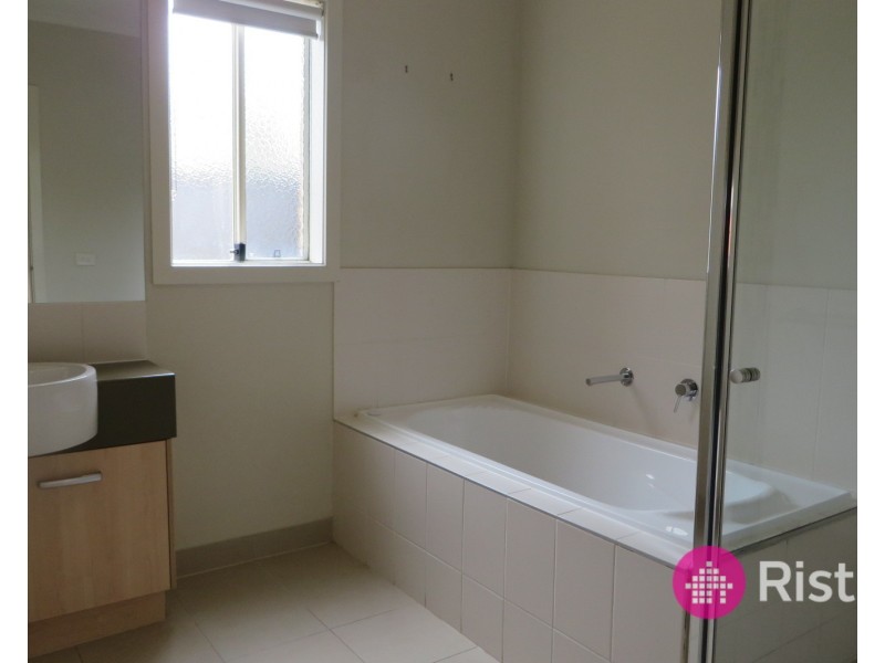 19 Cassinias Grove, Mernda VIC 3754