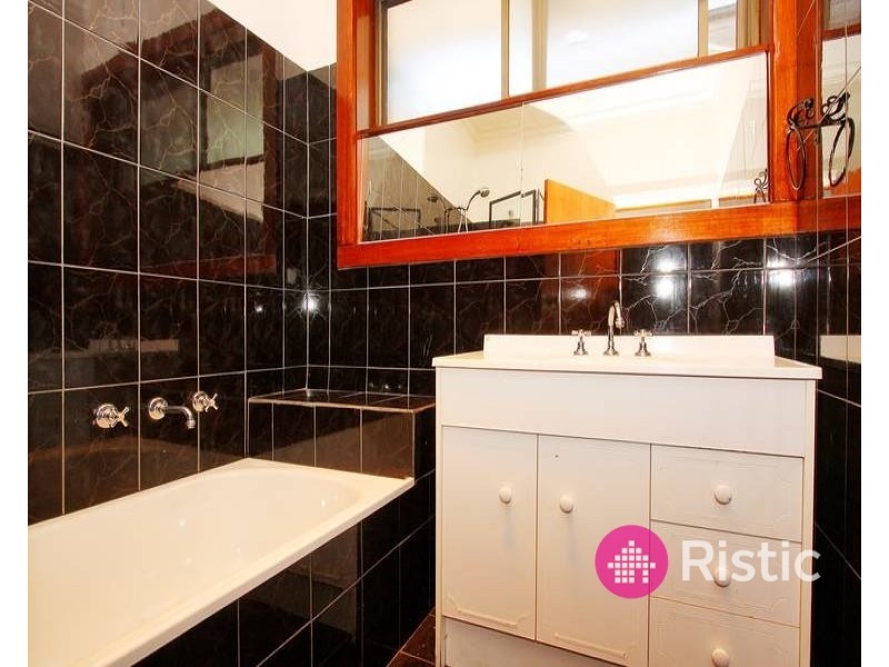 19 Coleman Crescent, Reservoir VIC 3073