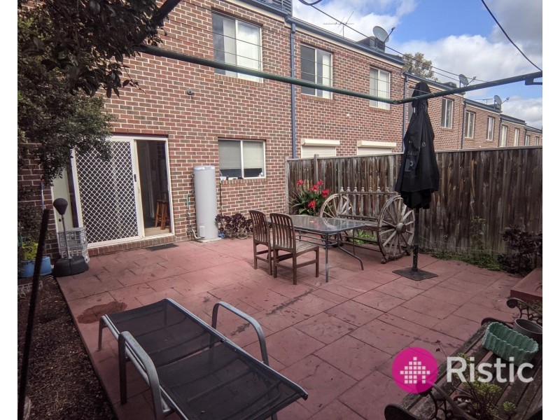 1/31 Loxton Terrace, Epping VIC 3076