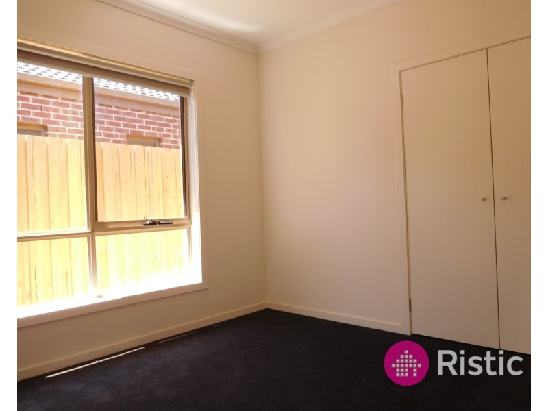 5 Witchazel Drive, South Morang VIC 3752
