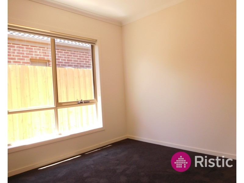 5 Witchazel Drive, South Morang VIC 3752