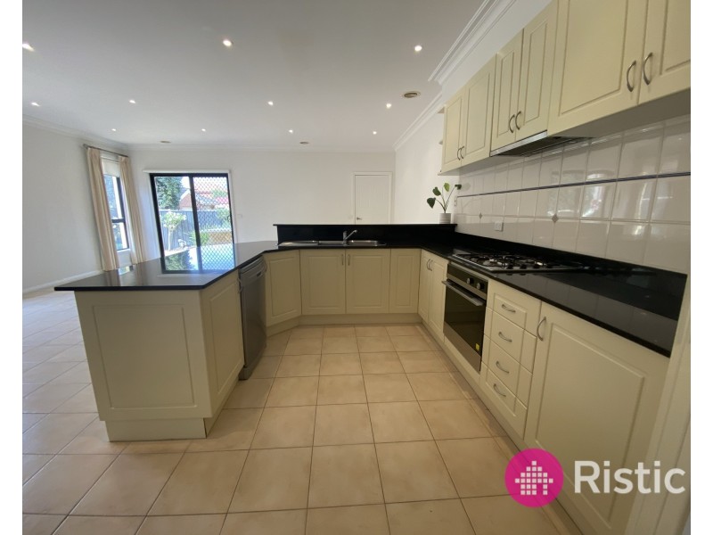 5 Trinity Way, South Morang VIC 3752