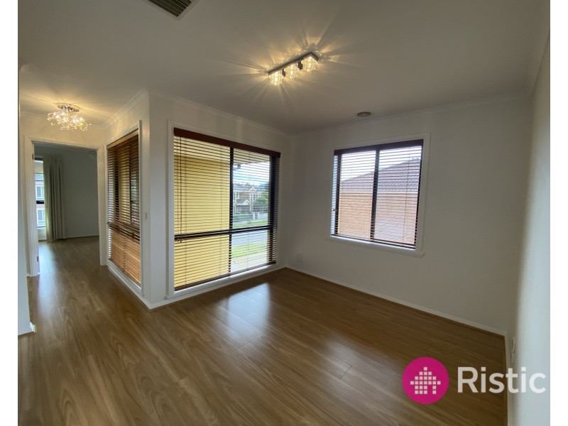 5 Trinity Way, South Morang VIC 3752