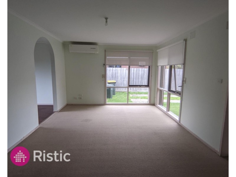 35 Carrington Boulevard, Thomastown VIC 3074