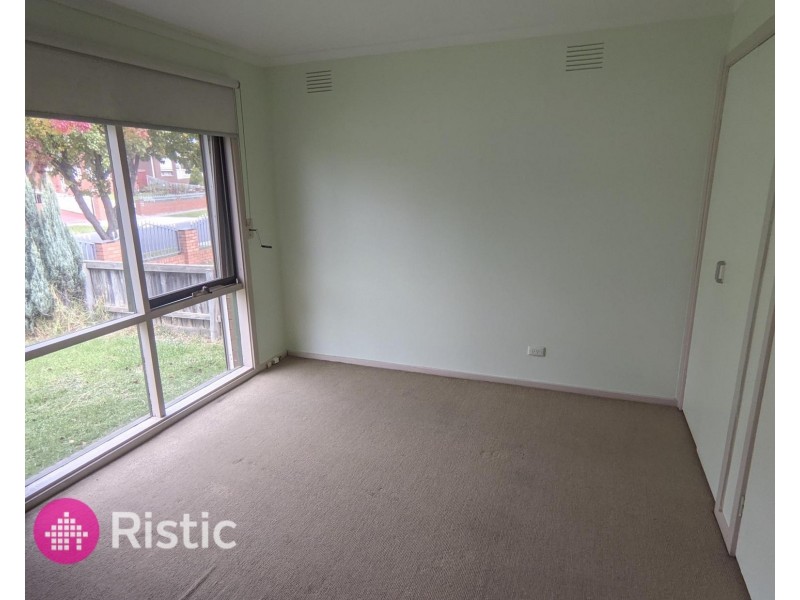 35 Carrington Boulevard, Thomastown VIC 3074