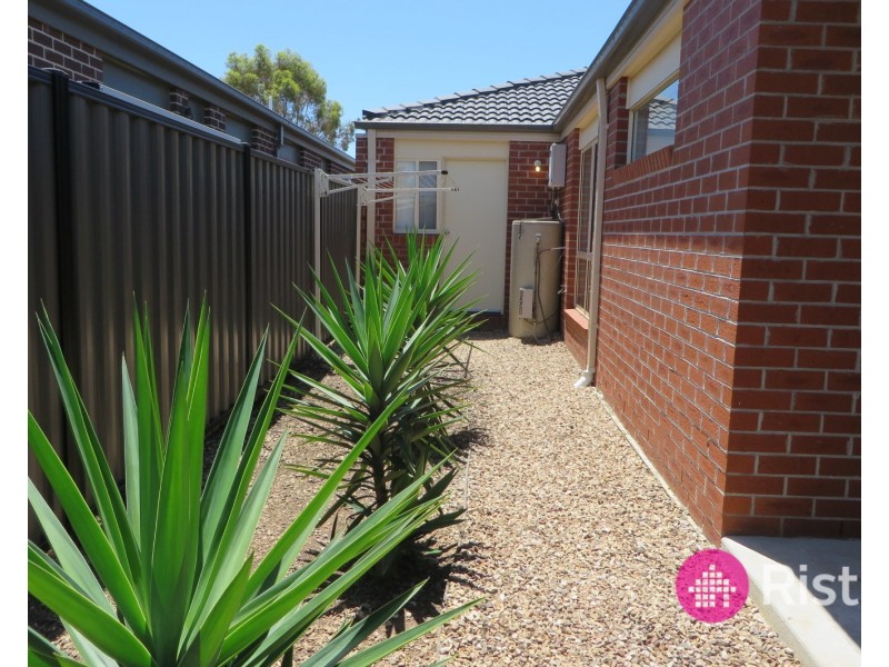 46 Hewett Drive, Point Cook VIC 3030