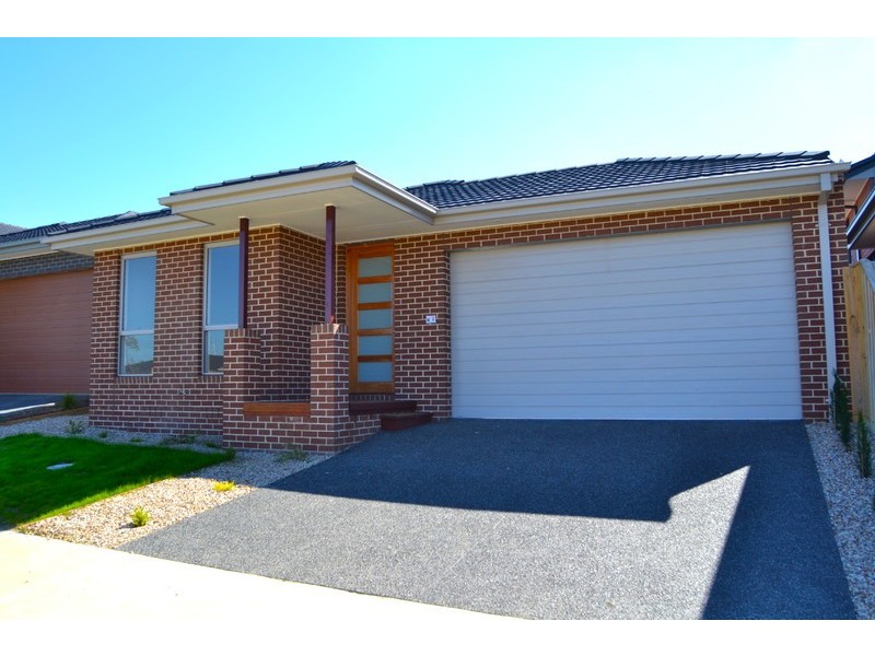 10 Freedom Street, Doreen VIC 3754