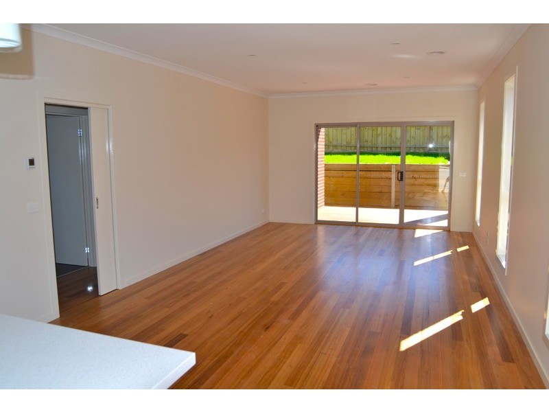 10 Freedom Street, Doreen VIC 3754