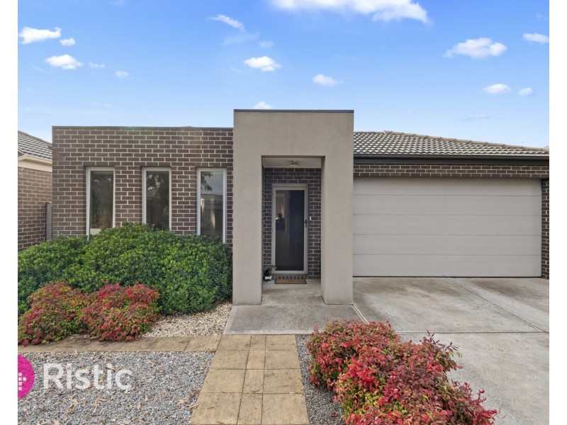 104 Gordons Road, South Morang VIC 3752