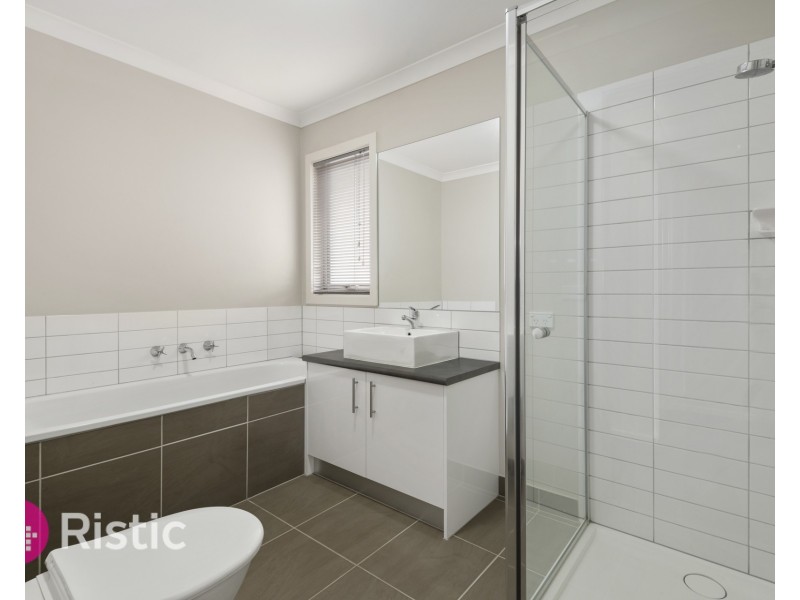 2 Zoe Drive, Wollert VIC 3750