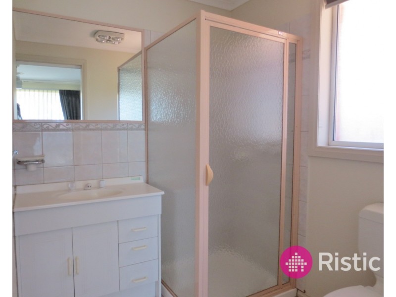 27 Jolly Terrace, South Morang VIC 3752