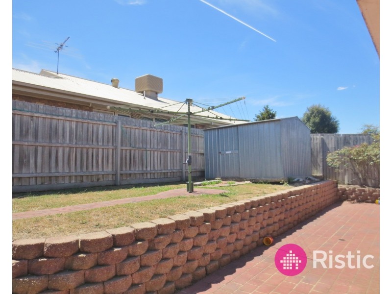 27 Jolly Terrace, South Morang VIC 3752