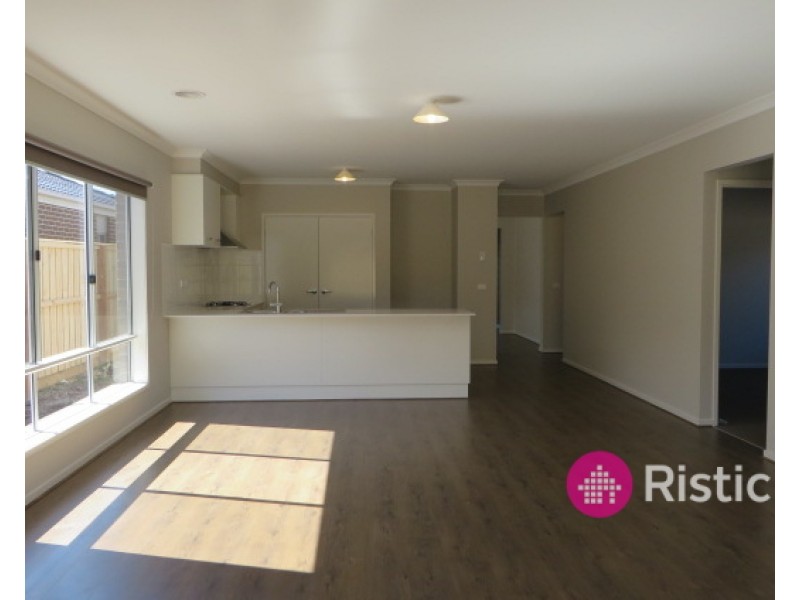 48 Beresford Road, Wollert VIC 3750