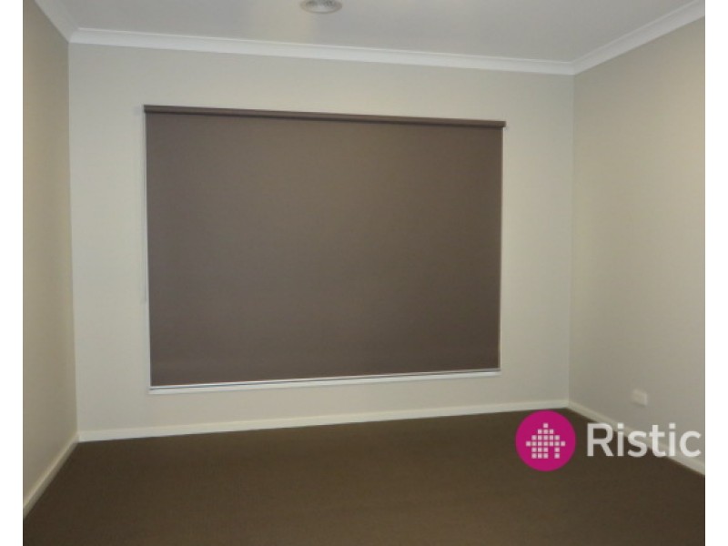 48 Beresford Road, Wollert VIC 3750