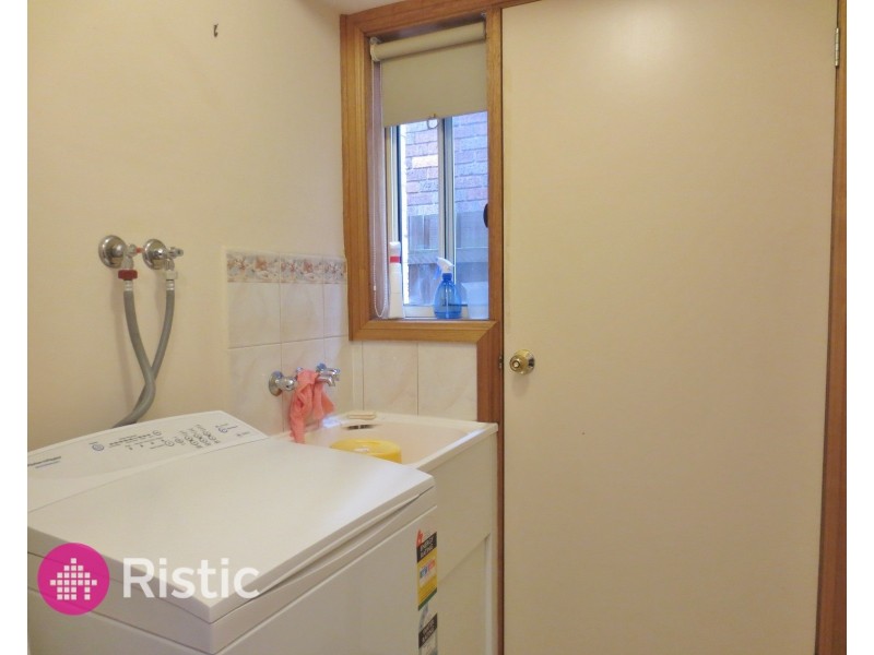 17/2 Stillman Drive, Mill Park VIC 3082