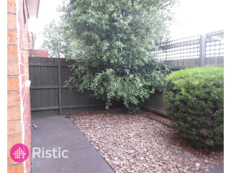 17/2 Stillman Drive, Mill Park VIC 3082