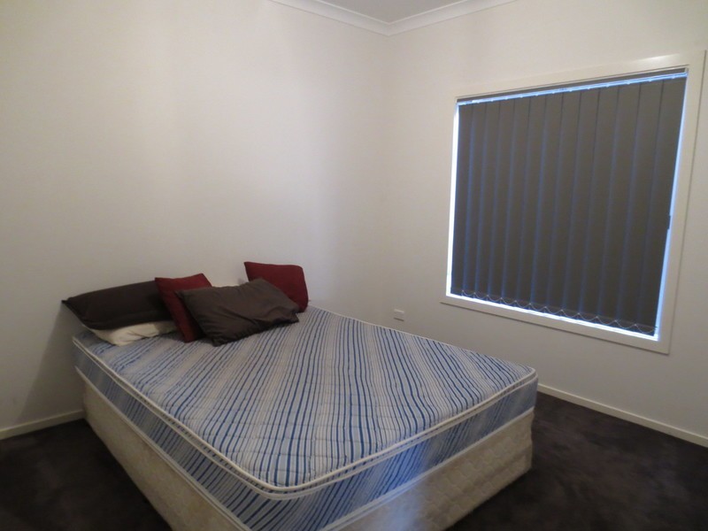 298 The Lakes Boulevard, South Morang VIC 3752