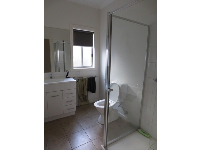 298 The Lakes Boulevard, South Morang VIC 3752