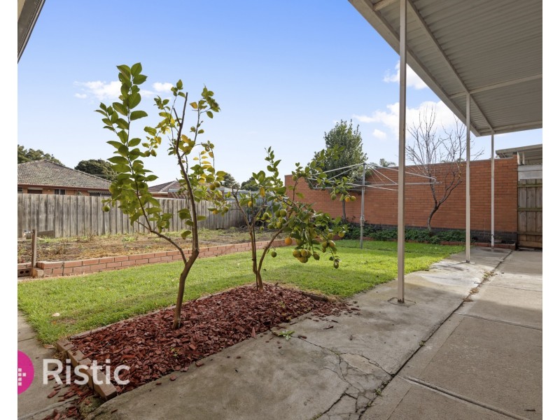 23 Columbia Road, Lalor VIC 3075