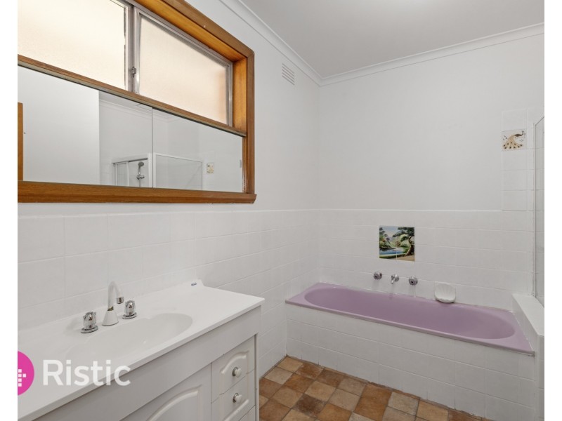 23 Columbia Road, Lalor VIC 3075