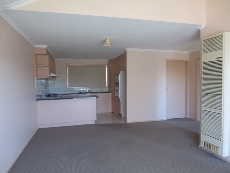 35 Lamina Avenue, Mill Park VIC 3082