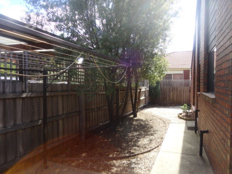 35 Lamina Avenue, Mill Park VIC 3082