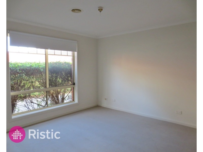 2/30 Bamfield Road, Heidelberg Heights VIC 3081