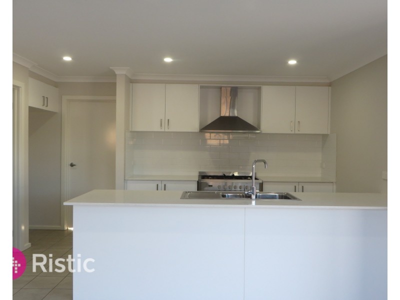 19 Sackville Street, Mernda VIC 3754