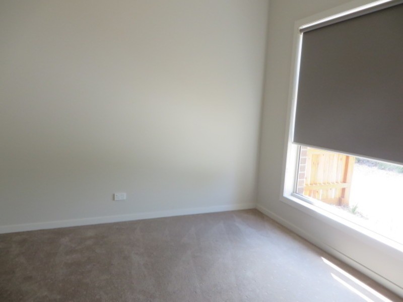 4 Wilhelmina Walk, Epping VIC 3076