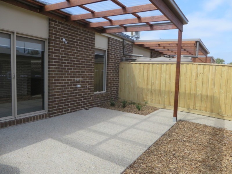 4 Wilhelmina Walk, Epping VIC 3076