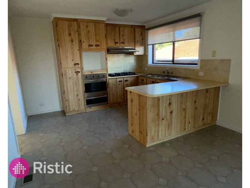 74 Moorhead Drive, Mill Park VIC 3082