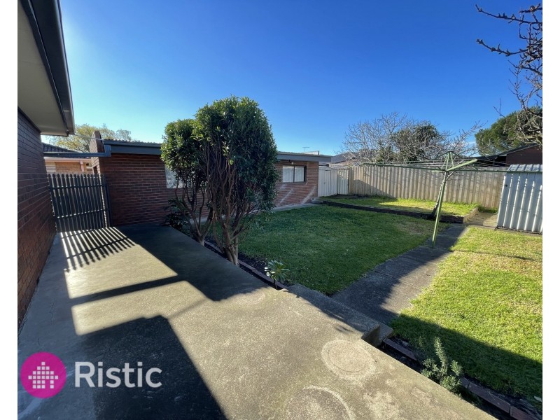 74 Moorhead Drive, Mill Park VIC 3082