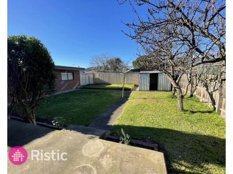74 Moorhead Drive, Mill Park VIC 3082