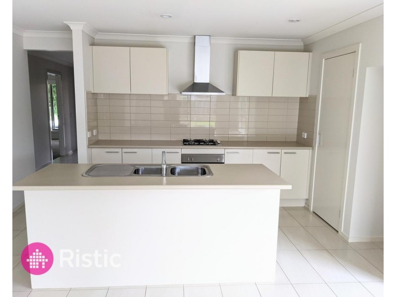 11 Cortona Grange, Mernda VIC 3754