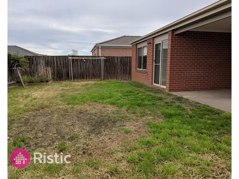 11 Cortona Grange, Mernda VIC 3754