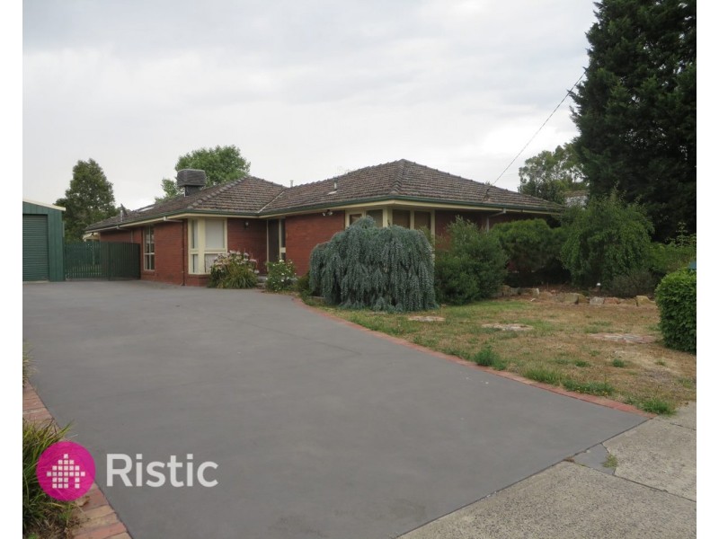 29 Macmeikan Street, Whittlesea VIC 3757