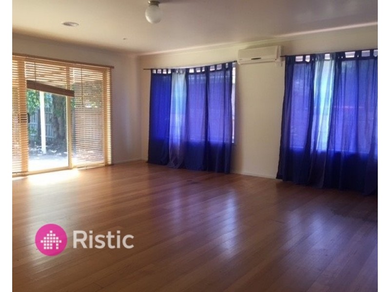 29 Macmeikan Street, Whittlesea VIC 3757