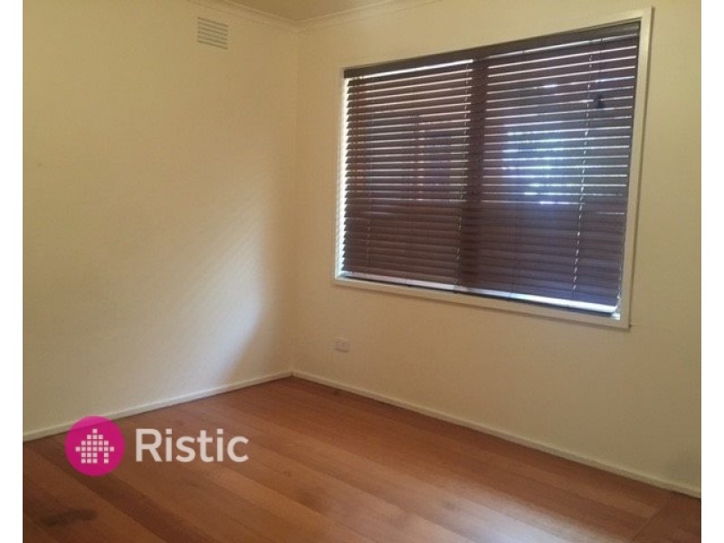 29 Macmeikan Street, Whittlesea VIC 3757