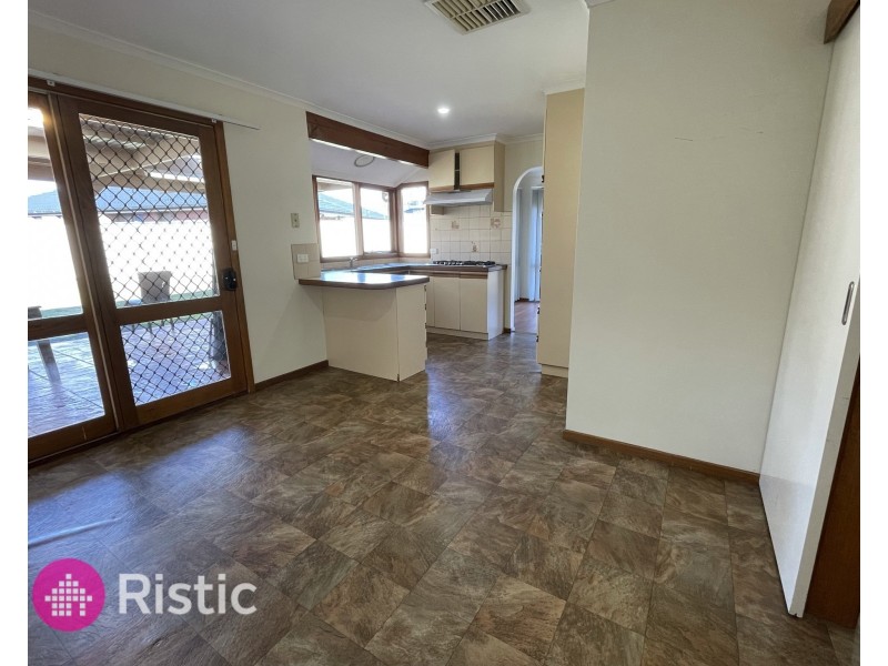 9 Irons Court, Epping VIC 3076