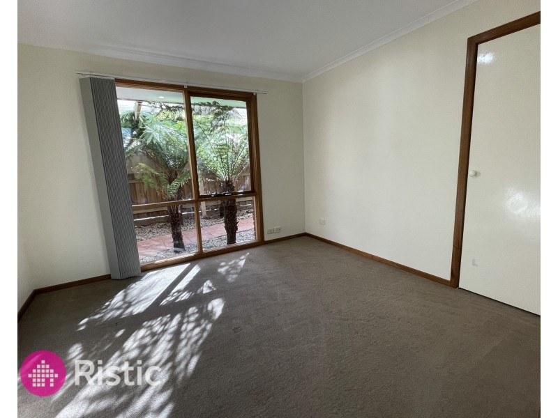 9 Irons Court, Epping VIC 3076