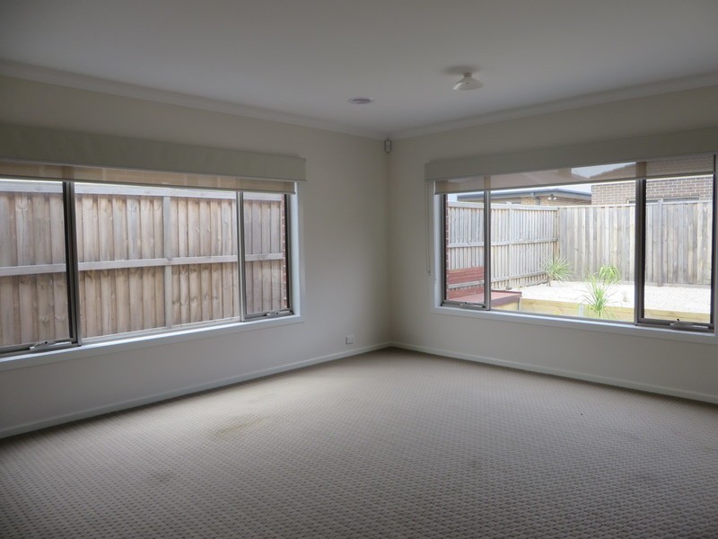 24 San Sisto Green, Mernda VIC 3754