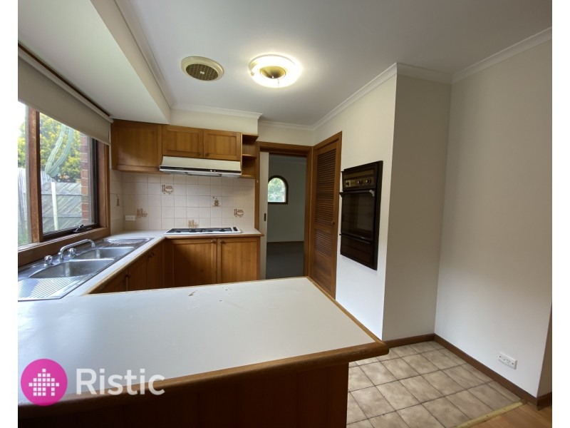 20 Grevillia Drive, Mill Park VIC 3082