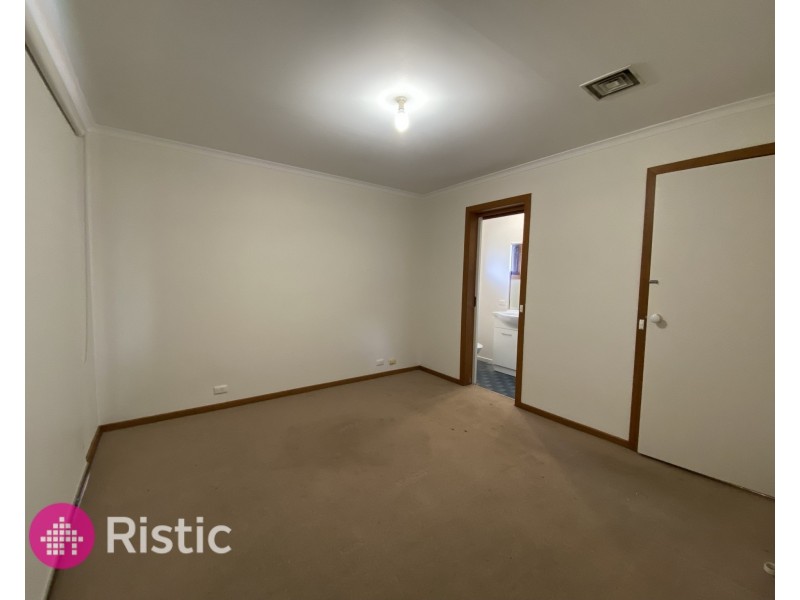 20 Grevillia Drive, Mill Park VIC 3082