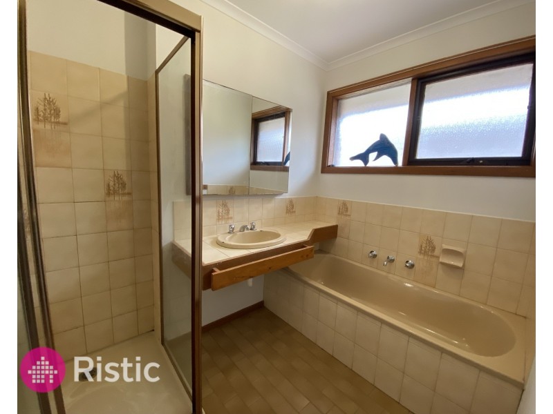 20 Grevillia Drive, Mill Park VIC 3082