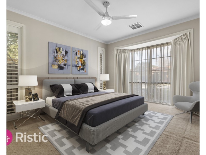 8 Carroll Crescent, Mill Park VIC 3082