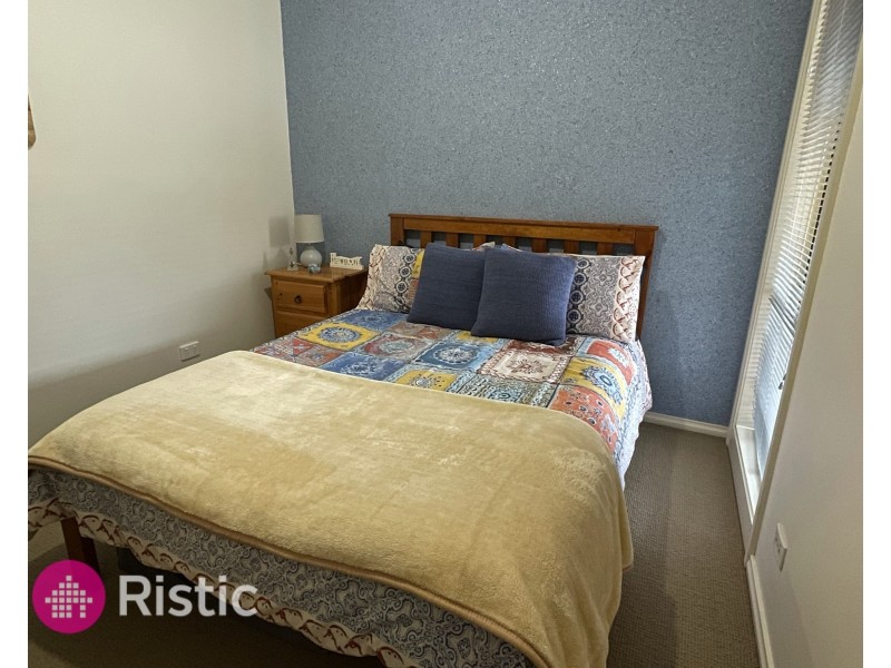 6 Sturrock Court, Mill Park VIC 3082